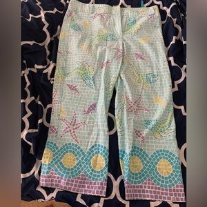 Lilly Pulitzer (white label) tile design capri pants - GUC